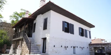 HACI ALİ AĞA KONAĞI ZİYARETÇİLERE AÇILDI