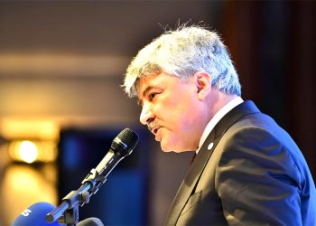 İYİ Partili Ergun’dan Turizm Sektörü İçin Kriz Derinleşiyor Uyarısı: “Turizmde Kriz Derinleşiyor, Bakan Yunanistan’da Tatilde!”