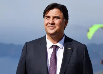 Fethiye’nin CHP’li belediye başkanı  Karaca’dan “AK Parti’ye Geçecek” İddialarına Sert Yanıt 