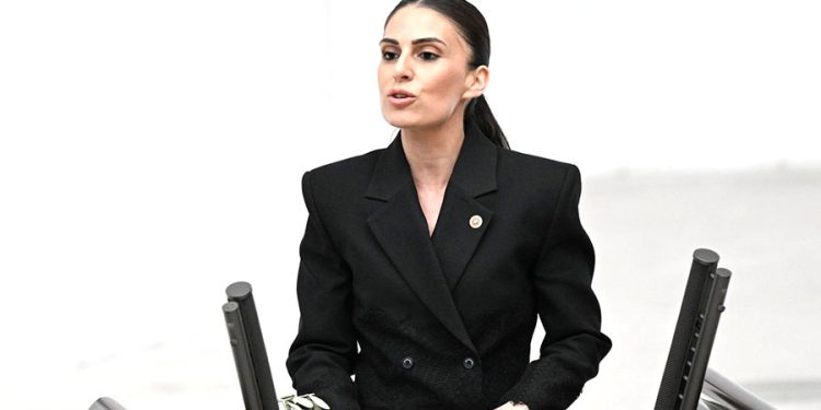 Özcan: “Milas-Bodrum Havalimanı Arazisi Milas Belediyesi’nindir!”