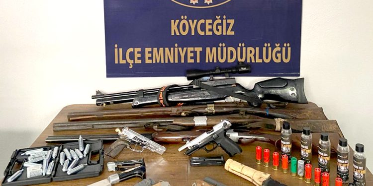 Muğla’da ruhsatsız silah operasyonu