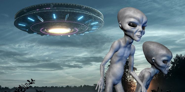 Bir Bu Eksikti: Harvardlı Profesörden Şok İddia: “Uzaylılar Kasım’da Dünyaya Saldırabilir”