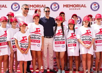 Memorial ve Yüzme Federasyonu, Bodrum’da Sağlığa Kulaç Attı