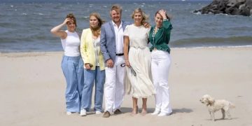 Kraliyet Ailesi’nde Ege’de ki sekiz haftalık TATİL KRİZİ…