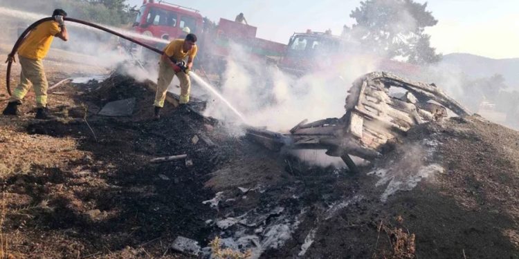Torba’da ormanın içindeki tekne yandı faciadan dönüldü