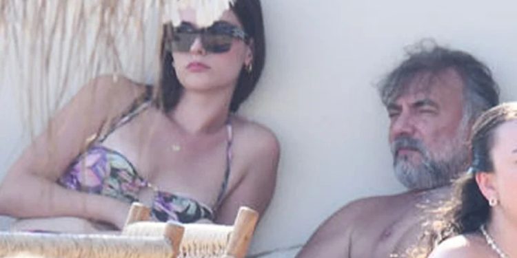 Oktay Kaynarca, Bodrum’da genç güzelle yakalandı