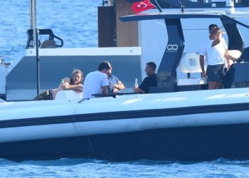 ‘Vikings’ dizisinin ‘Ragnar’ı Travis Fimmel, Bodrum’da