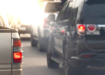 Popüler turizm kasabasında araç geçişi ücretli oluyor: ‘Yoğunluk ücreti’