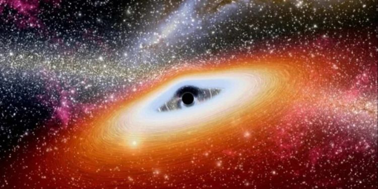 En eski kara delik keşfedildi