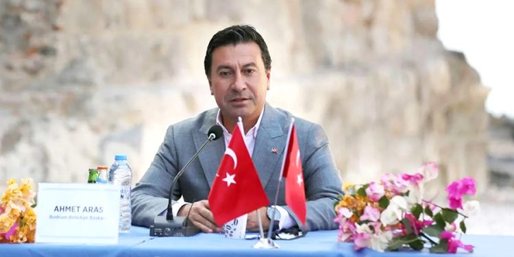 Ahmet Aras Yine Listelerde