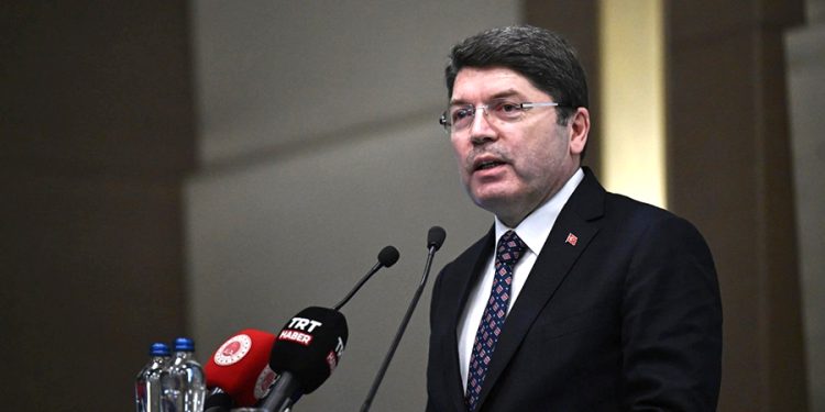 Bakan Yılmaz 7 madde açıkladı: Suça sürüklenen çocuklarla ilgili yeni düzenleme geliyor