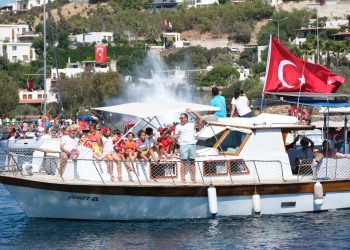 Gündoğan Zafer Korteji, büyüledi