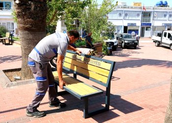 Belediyeden Kent Mobilyaları Yenileme Çalışmaları