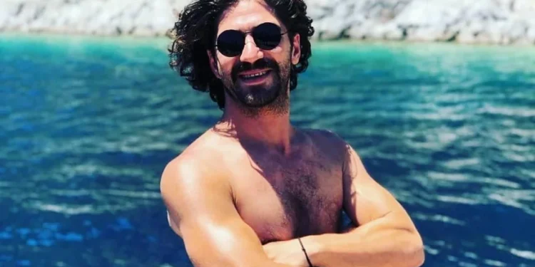 Doğa sporcusunun iskeleden balıklama atlayışı sonu oldu