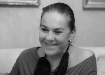 Yazar Figen Batur yaşamını yitirdi