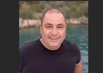 Motosiklet kazasında kaskı fırladı yaşamını yitirdi