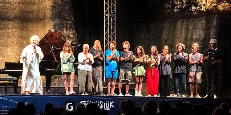 Gümüşlük Festivali Gülsin Onay konseriyle son buldu