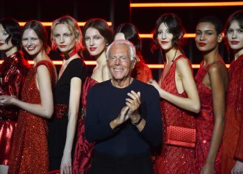 Ünlü moda tasarımcısı Giorgio Armani hayatını kaybetti