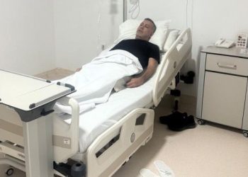 Haluk Levent Muğla konseri sonrası rahatsızlanıp hastanelik oldu