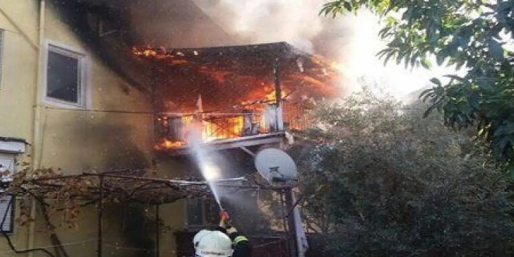Fethiye’de ev yangını korkuttu