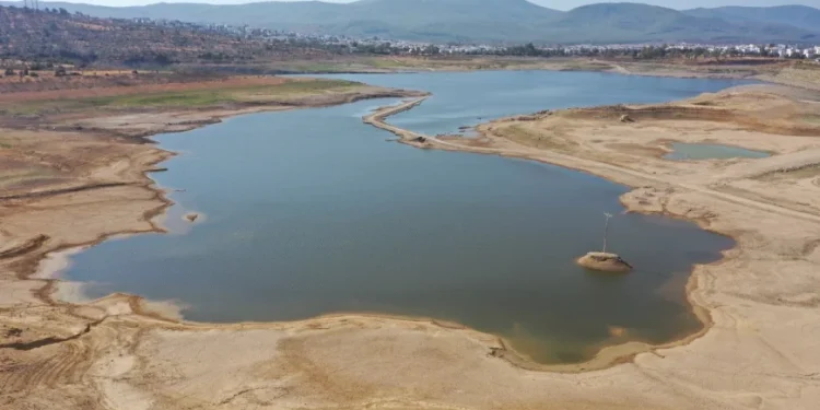 Devlet Su İşleri Bodrum’un suyunu kesti