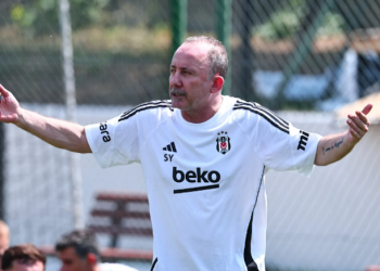 Sergen Yalçın 3 futbolcunun üzerini çizdi!