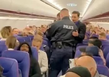 Ege Denizi’nde İzmir açıklarında denizde Türk mahkum arıyorlar