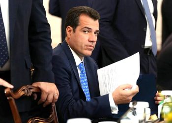 Bakan zevk alarak anlattı! Yunanistan’dan çok tartışılacak göçmen kararı