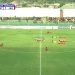 Yeşil sahalarda akılalmaz olay: Tüm futbolcular yere yattı