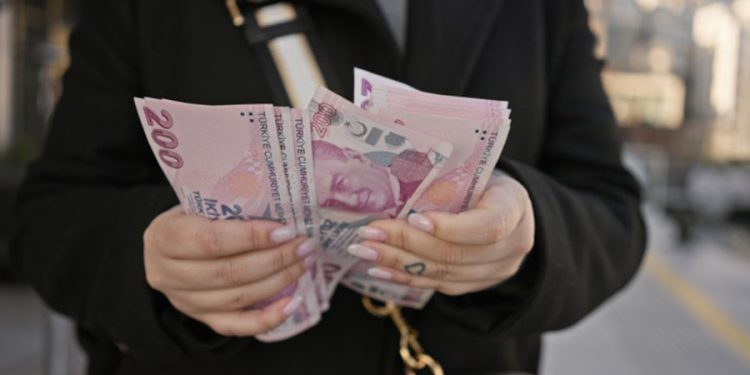 Başlayacağı tarih resmen açıklandı: Tüm çalışanların maaşından her ay yüzde 3 kesinti yapılacak