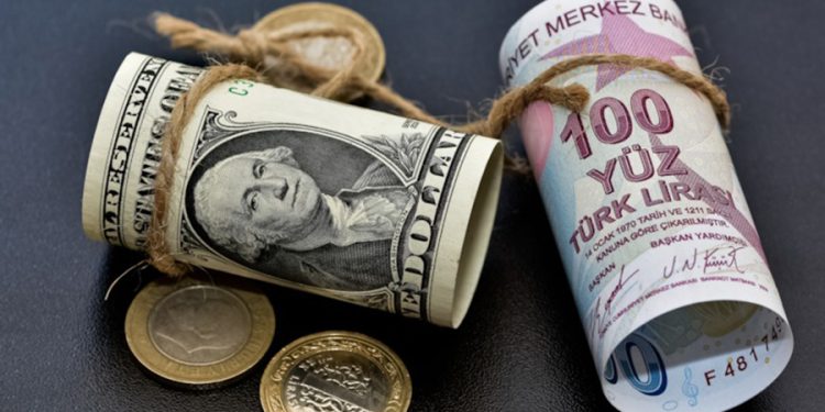 Yabancı bankalar Türkiye için dolar tahminini birer birer yükseltiyor