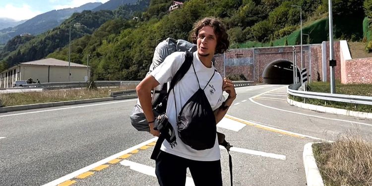 Muğla’dan Yola Çıkan “Yayantorun” , Zigana Tüneli’ni Yürüyerek Geçti
