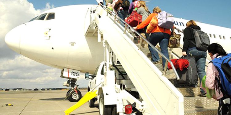 İşte bu yüzden uçaklara sol taraftan biniliyormuş