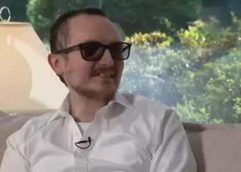 Ağzındaki diş, gözüne takıldı: 20 yıl sonra körlükten kurtuldu