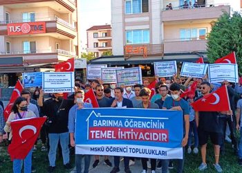 Muğla Sıtkı Koçman Üniversitesi Öğrencilerinden Barınma Sorununa İsyan