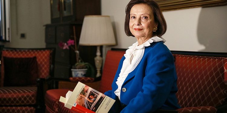 Türkiye’nin İlk Kadın Valisi Lale Aytaman’ın Hayatı Belgesel Oldu