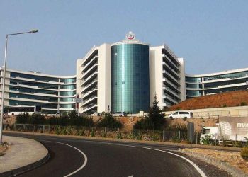 Muğla Eğitim ve Araştırma Hastanesi’nde Hastalar 1 Yıl Sonraya Randevu Bulabiliyor