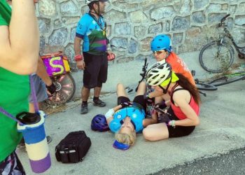 Yatağan yolunda bisiklet gezisi faciaya dönüştü yaralılar var. onlarca bisikletli birbirine girdi