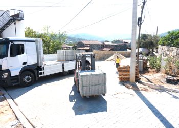 Bodrum Belediyesi Üstyapı Çalışmalarını Sürdürüyor