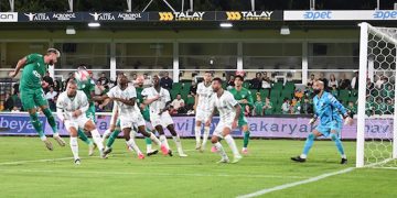 Bodrum FK liderliği bırakmadı