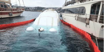 Bodrum’da motor yatlar durdukları yerde battı, soruşturma başlatıldı