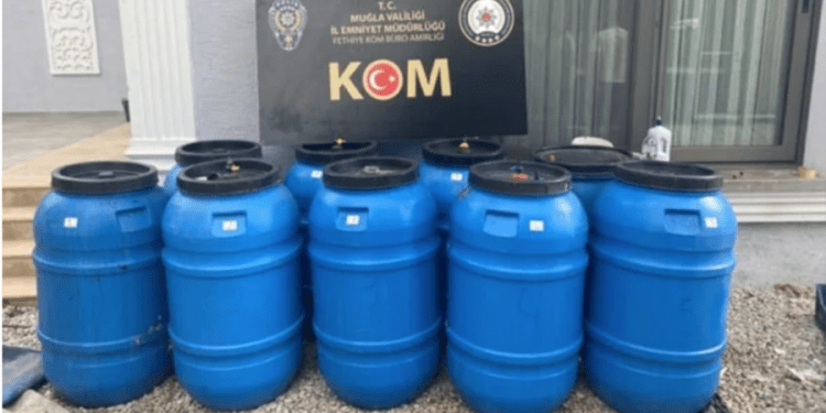 Muğla’da Etil Alkol ve Sahte Şarap Operasyonu, tam 2 ton ele geçirildi
