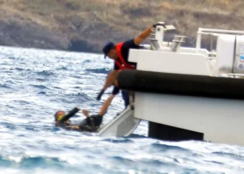 Ortakent açıklarında göçmen botu battı 17 kişi yaşamını yitirdi