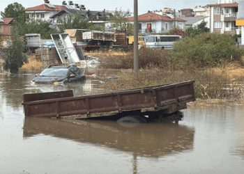 Muğla’da Araçlar Sele Teslim Oldu!