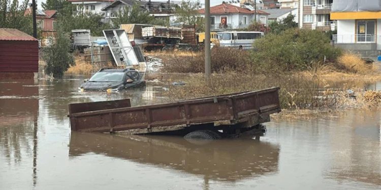 Muğla’da Araçlar Sele Teslim Oldu!