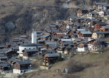 Bu köye taşınana 1.2 milyon TL veriliyor