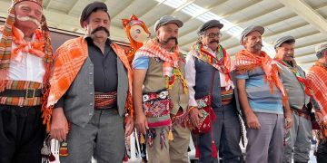 Antalya’da pala bıyıklar yarıştı