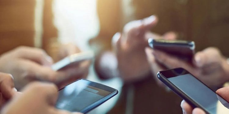 63 milyon kişi cep telefonunu değiştirmek zorunda kalacak