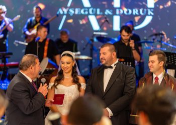 Günaydın ve Topuz Ailelerinin Mutlu Günü