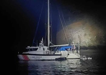 Muğla açıklarında göçmen faciası son anda önlendi 155 göçmen 6 organizatör yakalandı